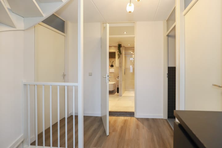 Photo 16 of Bosrank 5