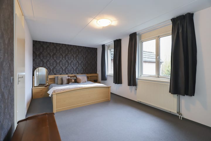 Photo 22 of Bosrank 5