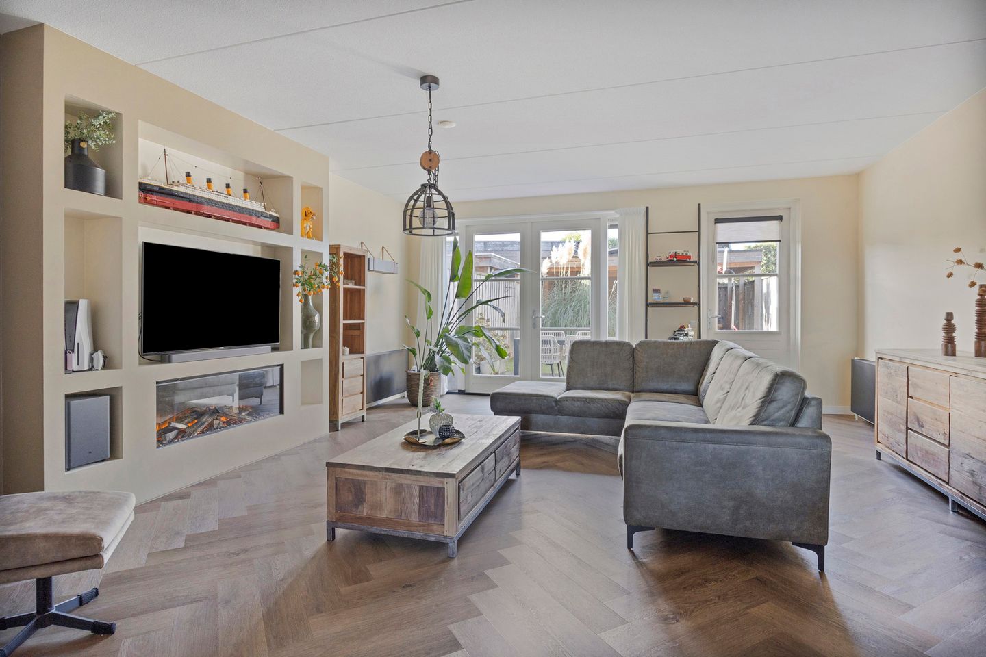 Photo 4 of Ds. de Geusstraat 17