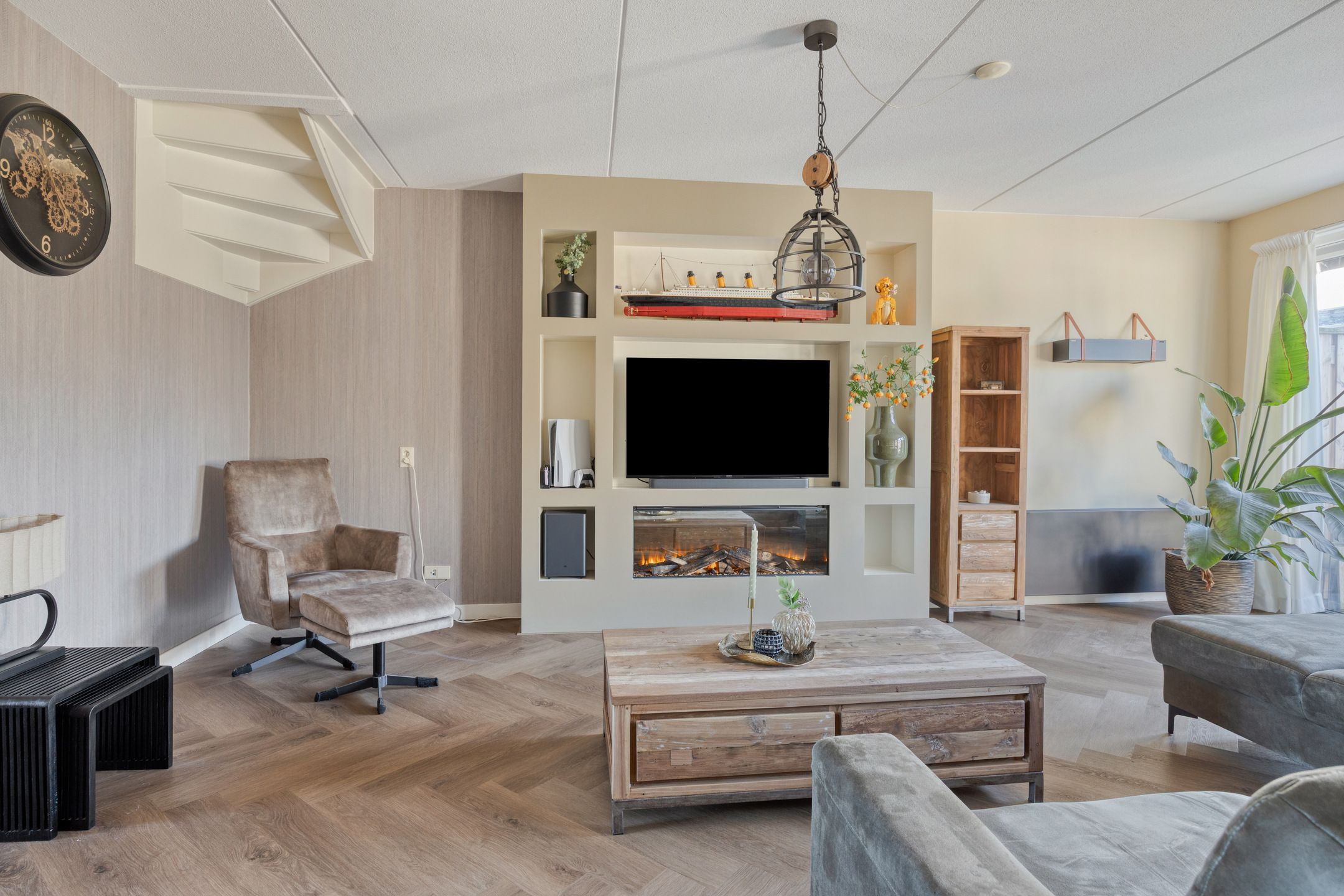 Photo 6 of Ds. de Geusstraat 17