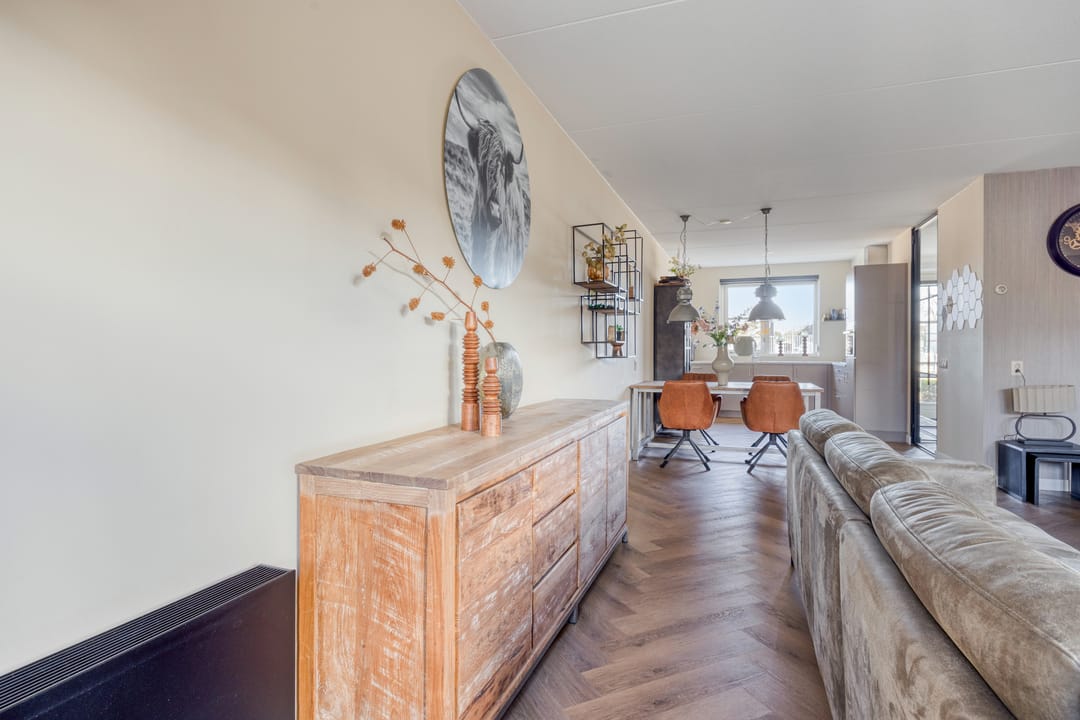 Photo 8 of Ds. de Geusstraat 17