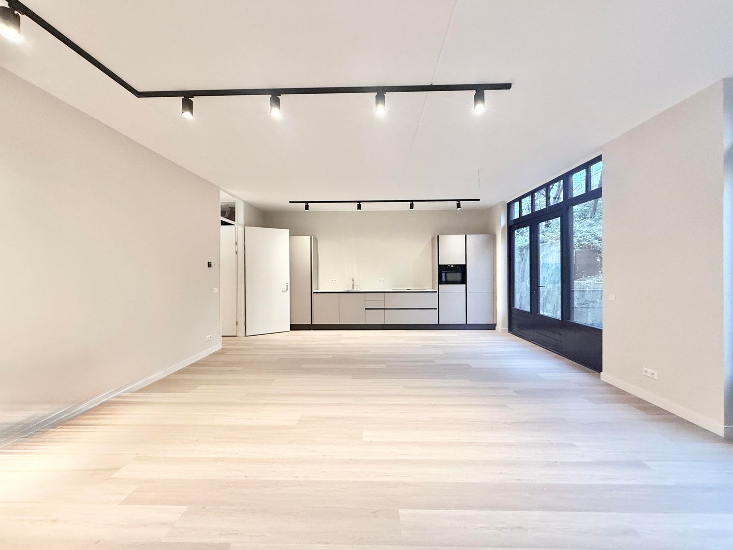 Photo 1 of Kometensingel 88-A