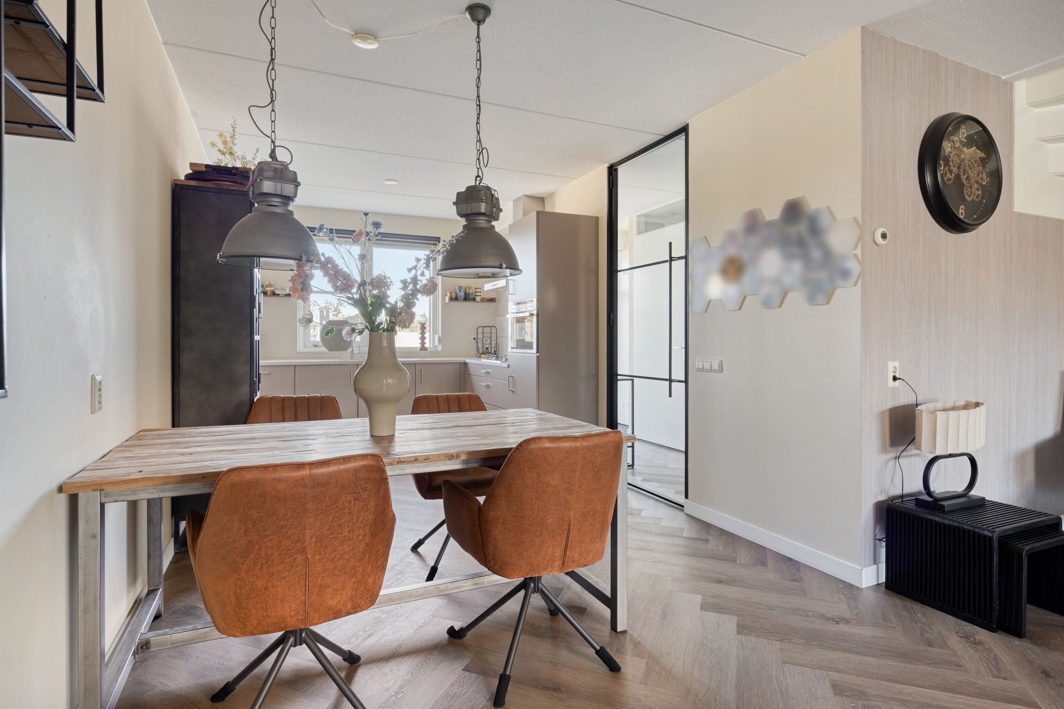 Photo 9 of Ds. de Geusstraat 17