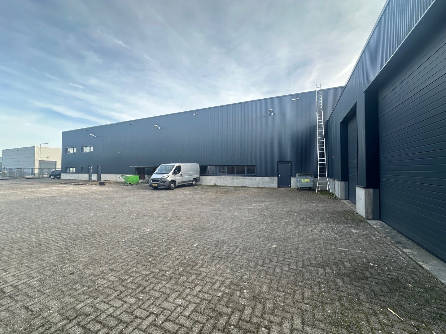 Bekijk foto 3 van Albert Einsteinweg 21