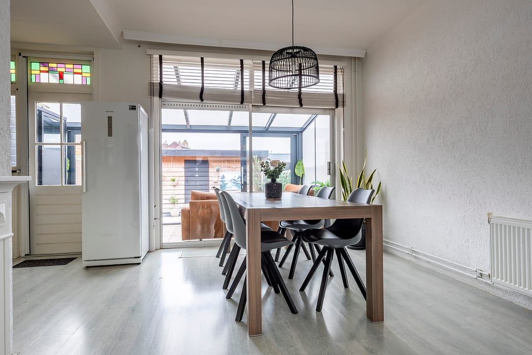 Photo 11 of Watervlietstraat 25