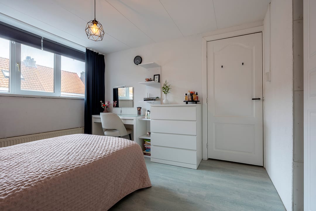 Photo 22 of Watervlietstraat 25