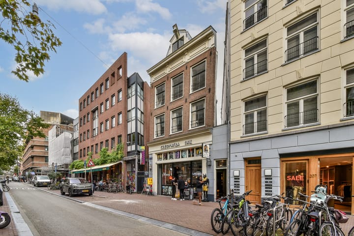 Photo 21 of Keizerrijk 13-A