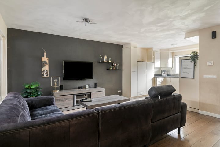 Photo 13 of de Middenloop 37