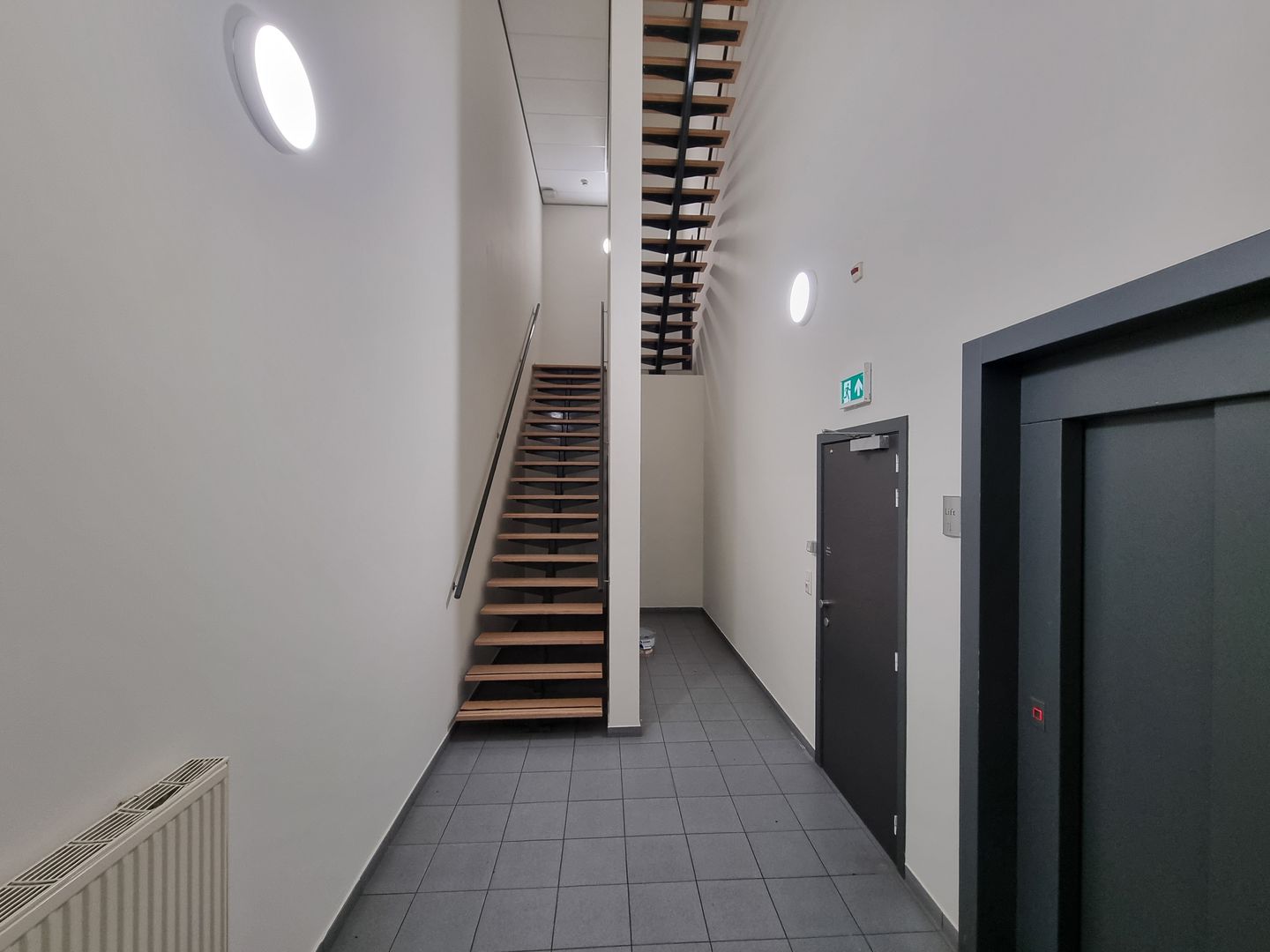 Bekijk foto 5 van Hudsonweg 7