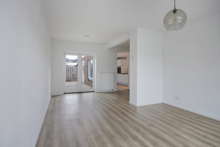 Photo 12 of Alex Schaepkensstraat 18