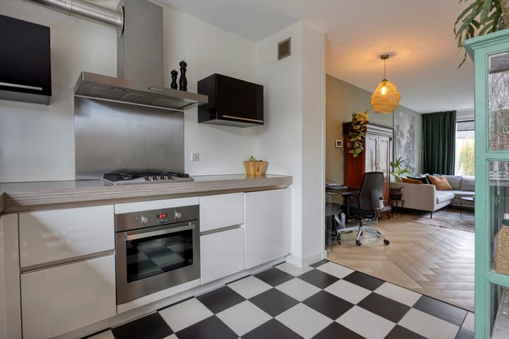 Photo 12 of Reiger 48