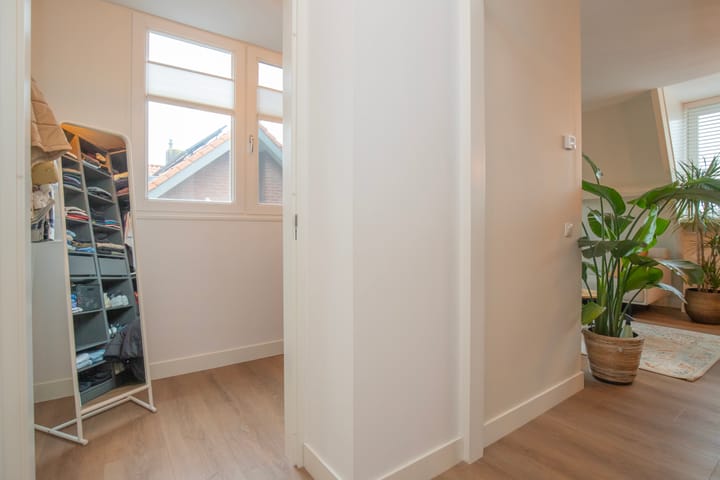 Photo 15 of Dorpsstraat 12-K