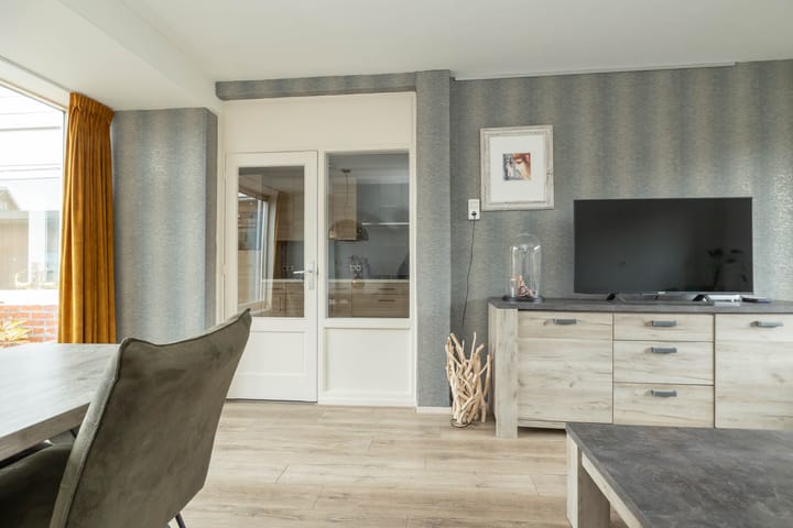 Photo 16 of K de Raadstraat 63