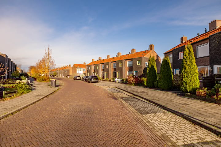 Photo 43 of K de Raadstraat 63