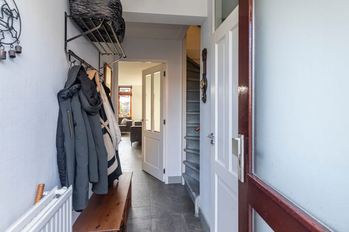 Photo 6 of Prins Florisstraat 9
