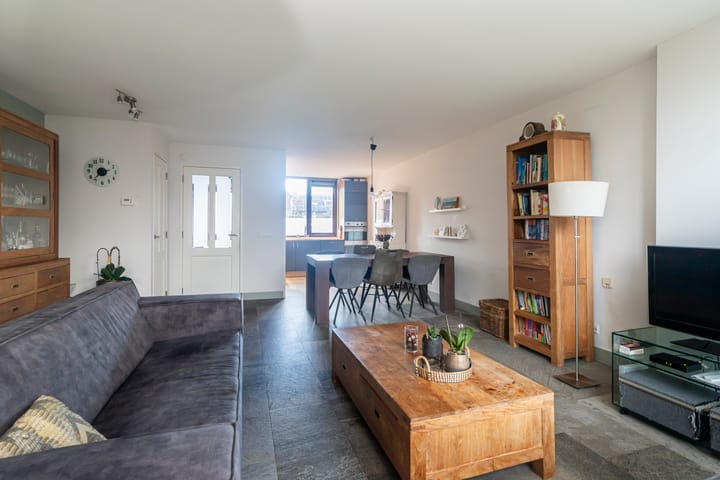 Photo 12 of Prins Florisstraat 9