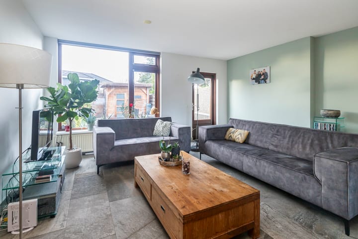 Photo 13 of Prins Florisstraat 9