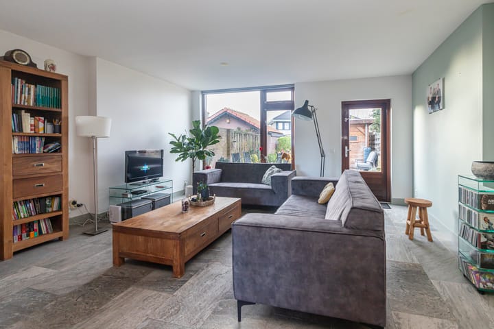 Photo 15 of Prins Florisstraat 9