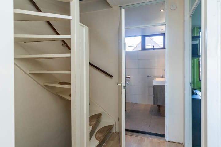 Photo 20 of Prins Florisstraat 9