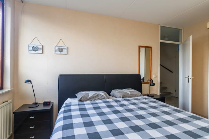 Photo 23 of Prins Florisstraat 9