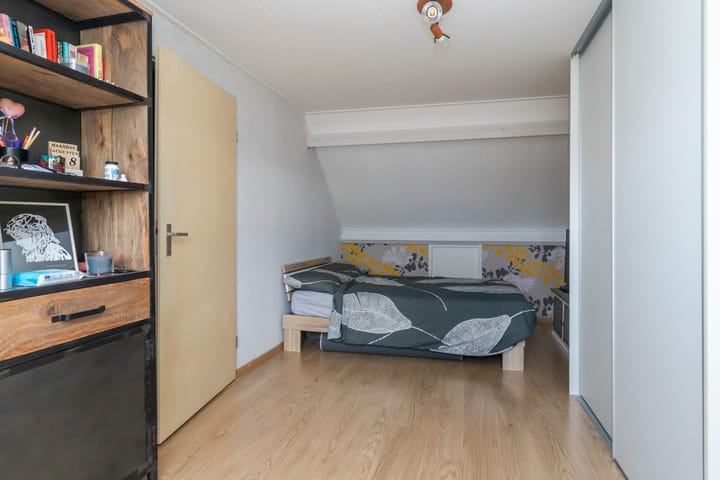 Photo 28 of Prins Florisstraat 9