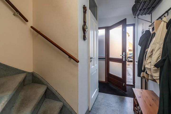 Photo 31 of Prins Florisstraat 9