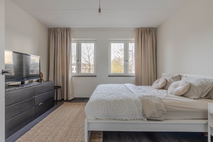 Foto 11 van Warmoldstraat 51-B