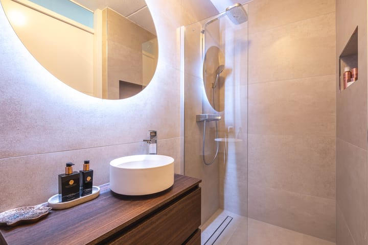 Foto 20 van Warmoldstraat 51-B