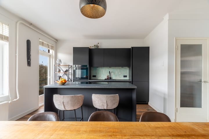 Foto 16 van Van Beuningenstraat 11-02R