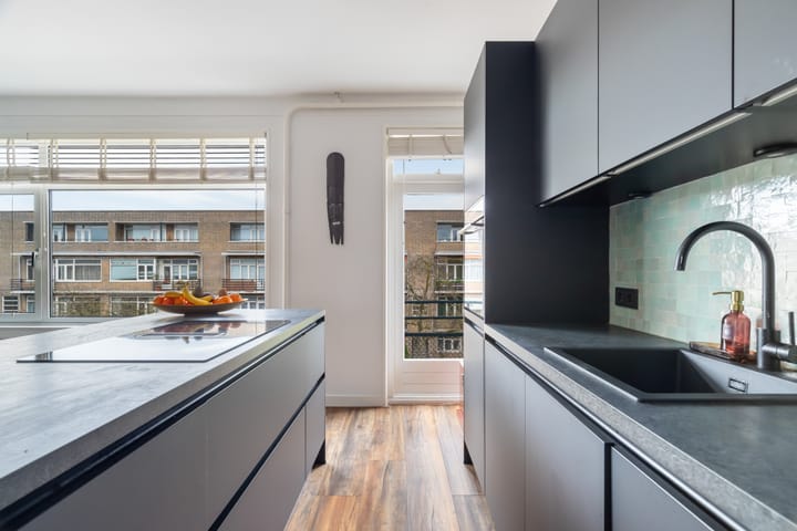 Foto 20 van Van Beuningenstraat 11-02R