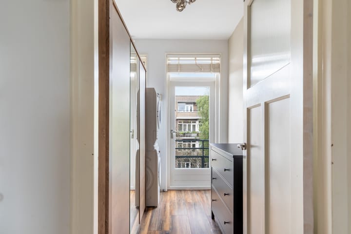 Foto 36 van Van Beuningenstraat 11-02R