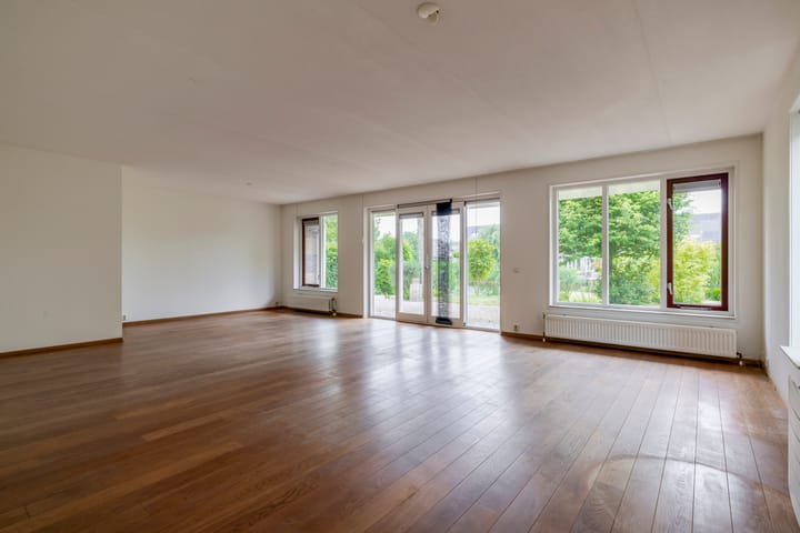 Photo 4 of Broekfinne 121