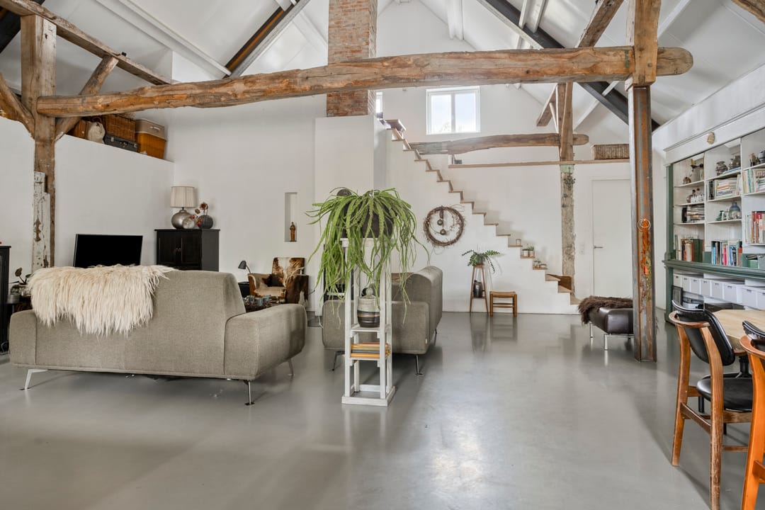 Photo 17 of Hooge Weg 4