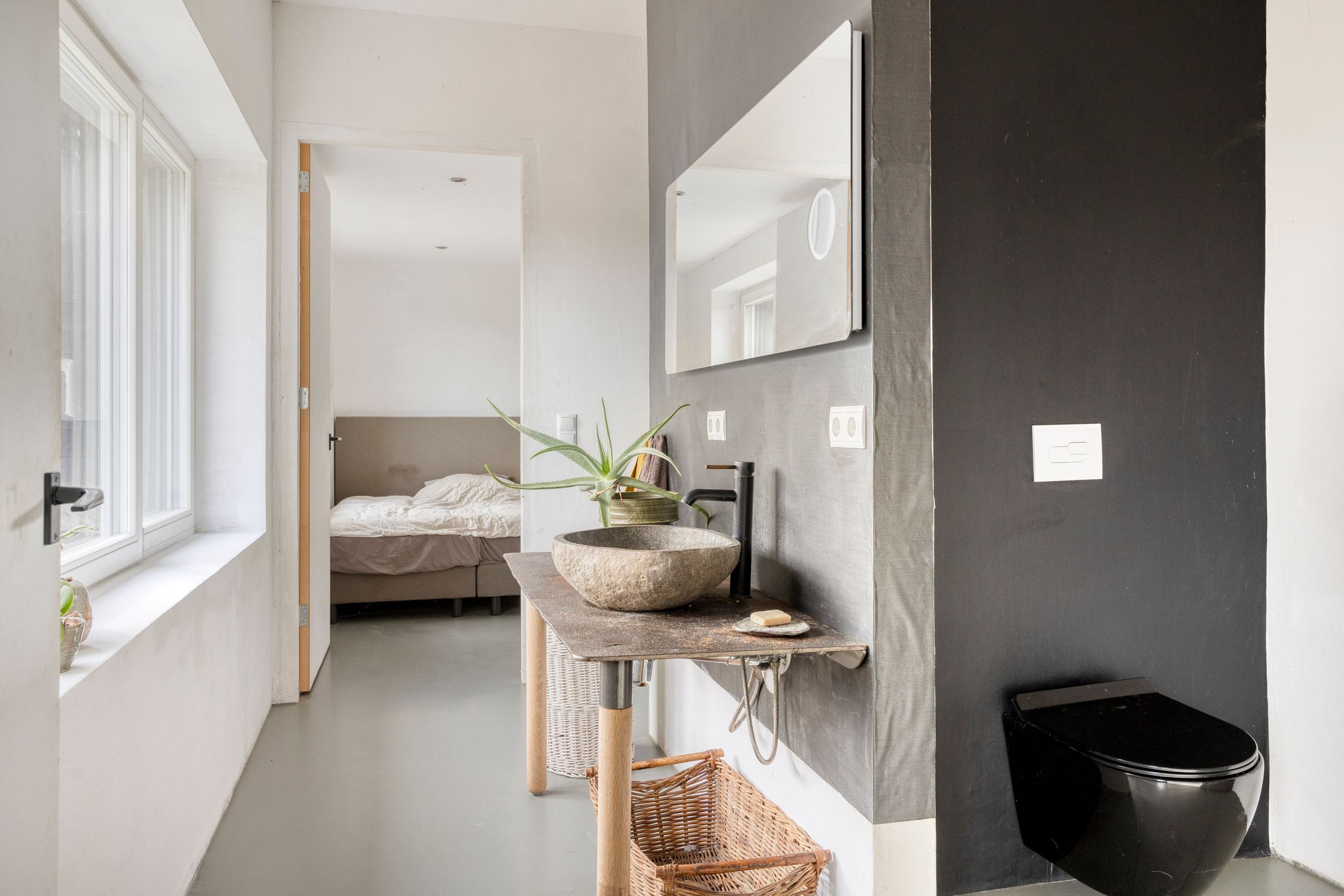 Photo 21 of Hooge Weg 4