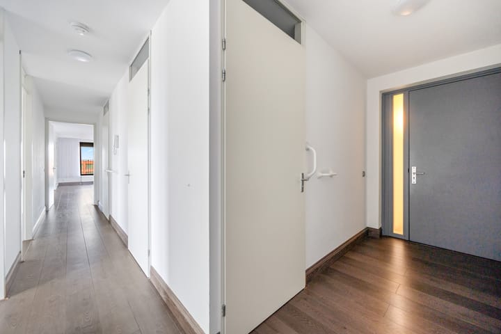 Foto 10 van Simon Carmiggelthof 176