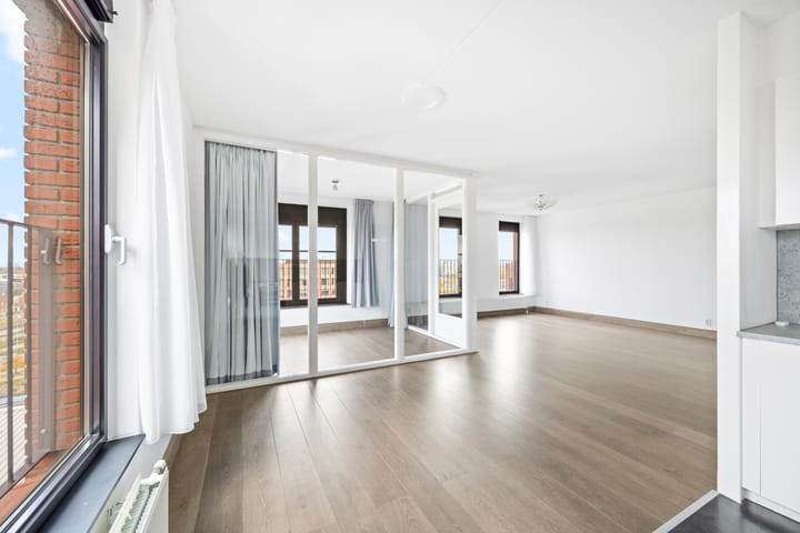 Foto 14 van Simon Carmiggelthof 176