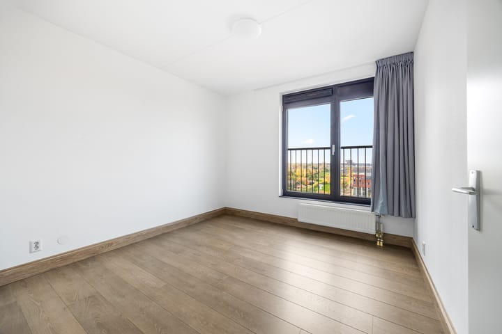 Foto 29 van Simon Carmiggelthof 176