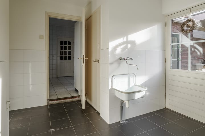 Photo 21 of Kerkstraat 14