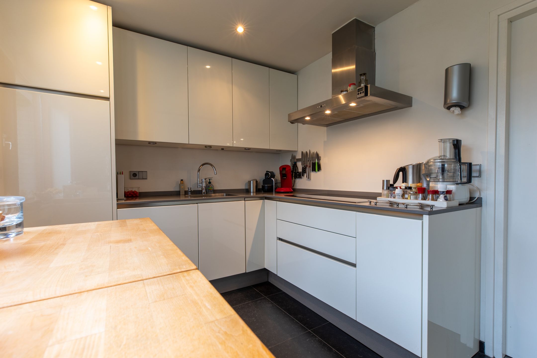 Foto 9 van Van Weerden Poelmanstraat 188