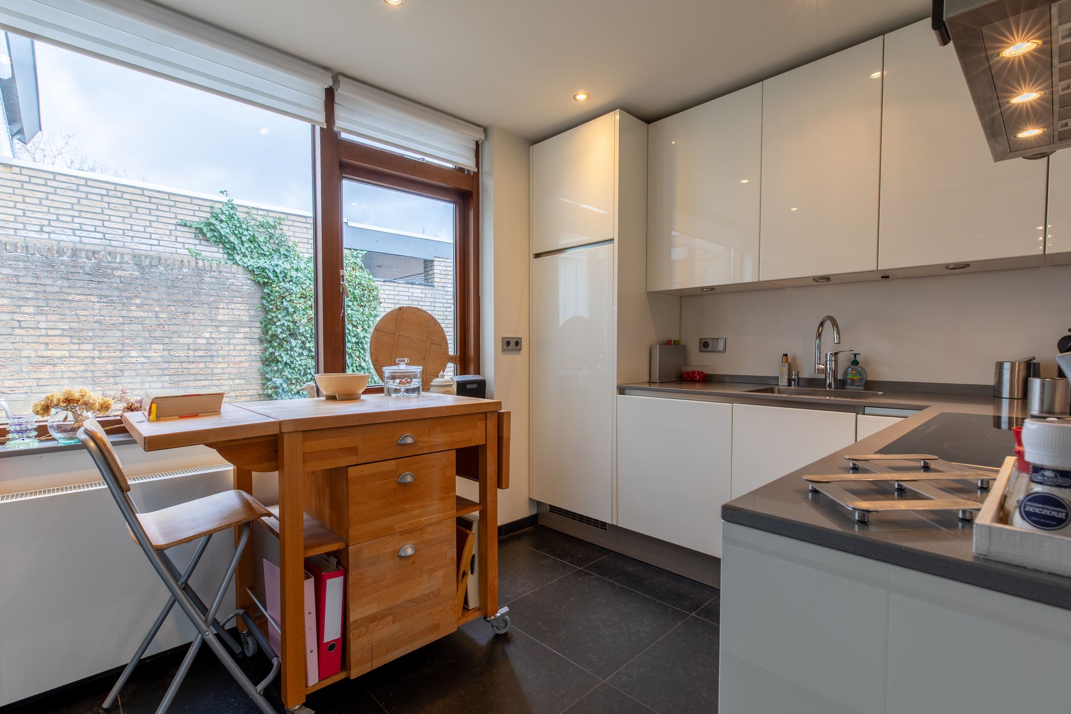 Foto 12 van Van Weerden Poelmanstraat 188