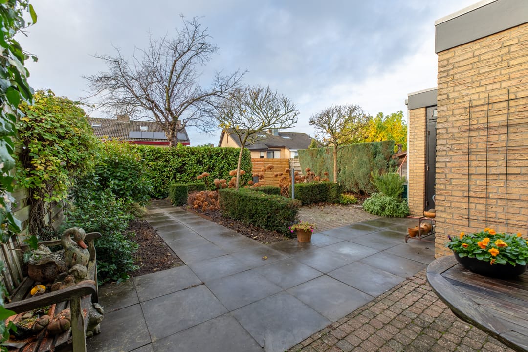 Foto 28 van Van Weerden Poelmanstraat 188