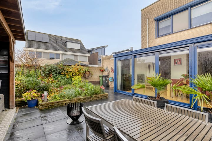 Photo 2 of Kleefkruid 4