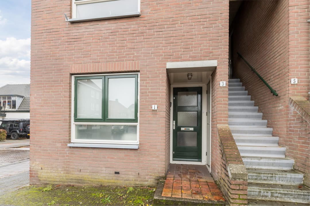 Foto 8 van Stationsweg 1