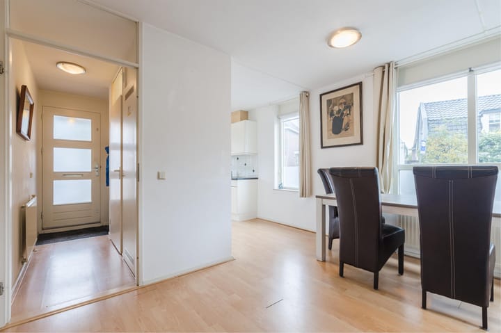 Photo 12 of Stationsweg 1