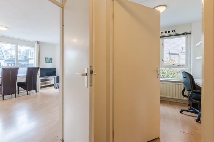 Photo 21 of Stationsweg 1