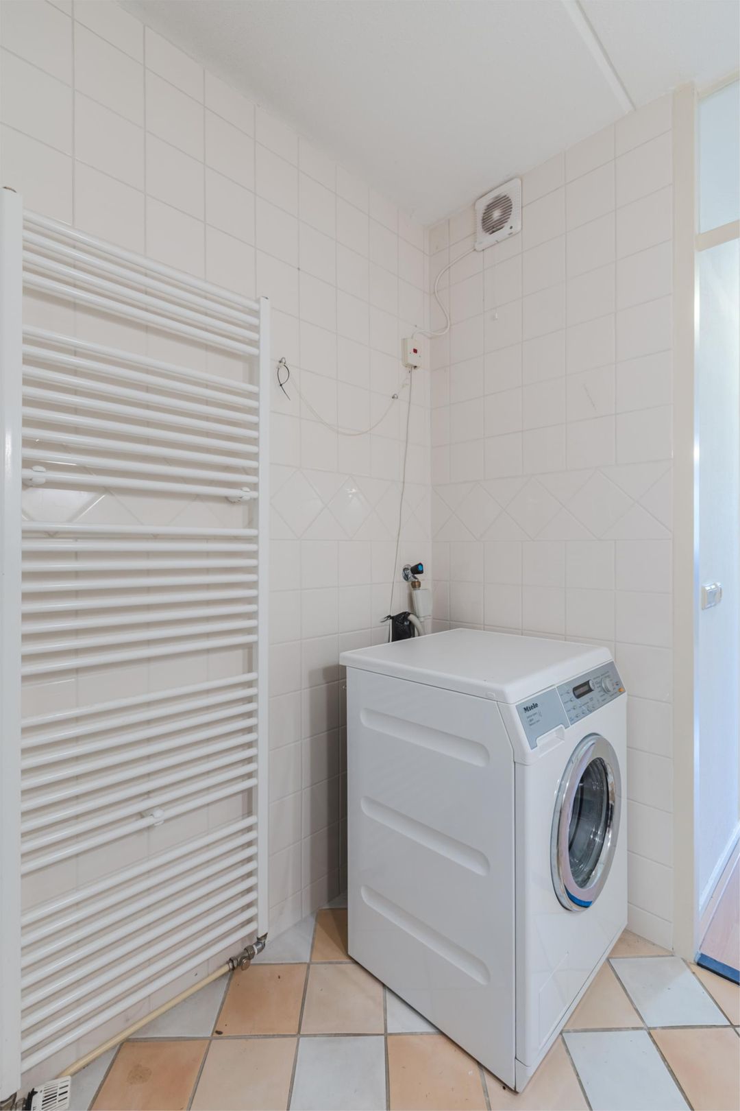 Foto 37 van Stationsweg 1