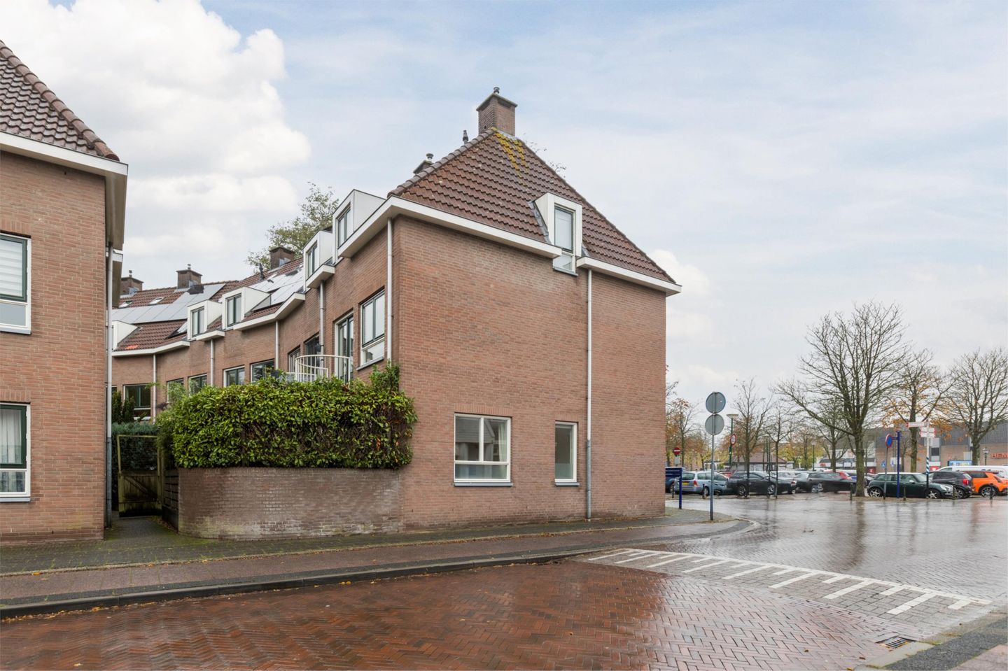 Foto 44 van Stationsweg 1