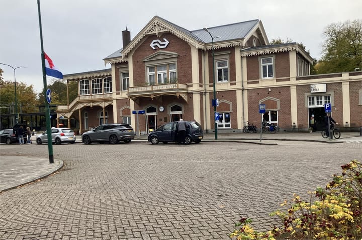 Photo 52 of Stationsweg 1