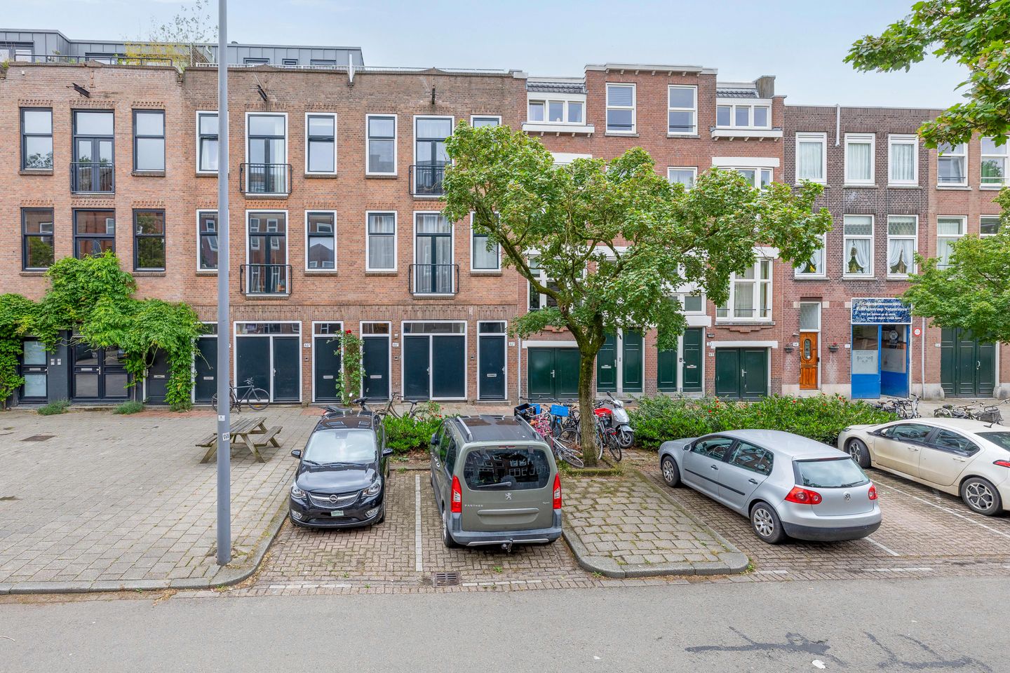 Photo 4 of Nieuwe Crooswijkseweg 46-C