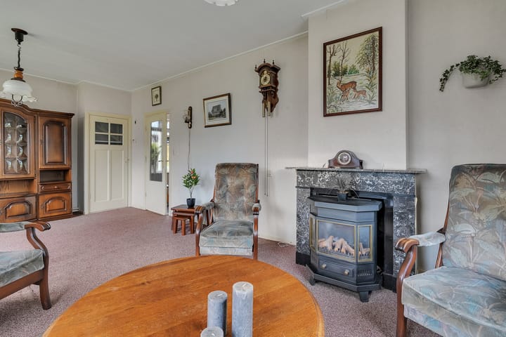 Photo 4 of Stationsweg 9